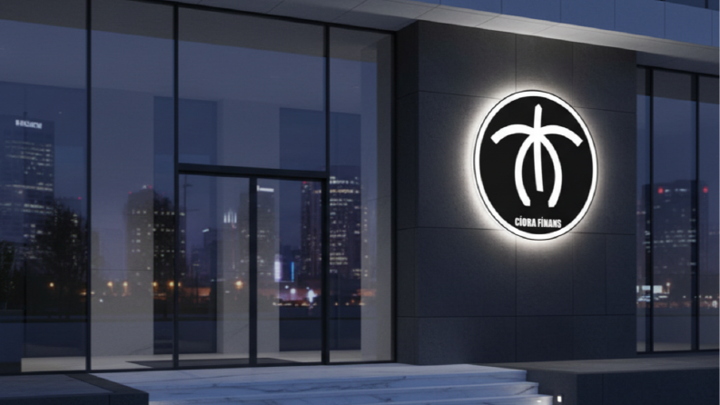"C,İ,O" Hikayeli Finans Logo