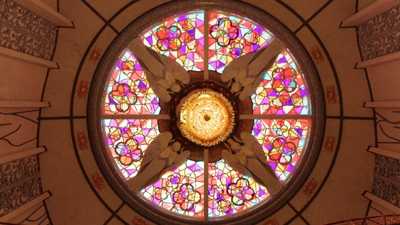 ART NOUVEAU OPERA SALONU