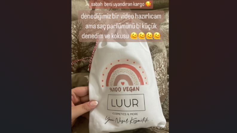 ashcaulfield - Luur Cosmetics - PR