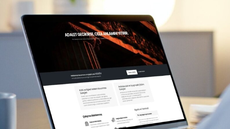 Arb. Avukat Gamze Uğuz Aytaş Kurumsal Web Sitesi