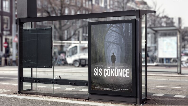 SİS ÇÖKÜNCE Film Afişi